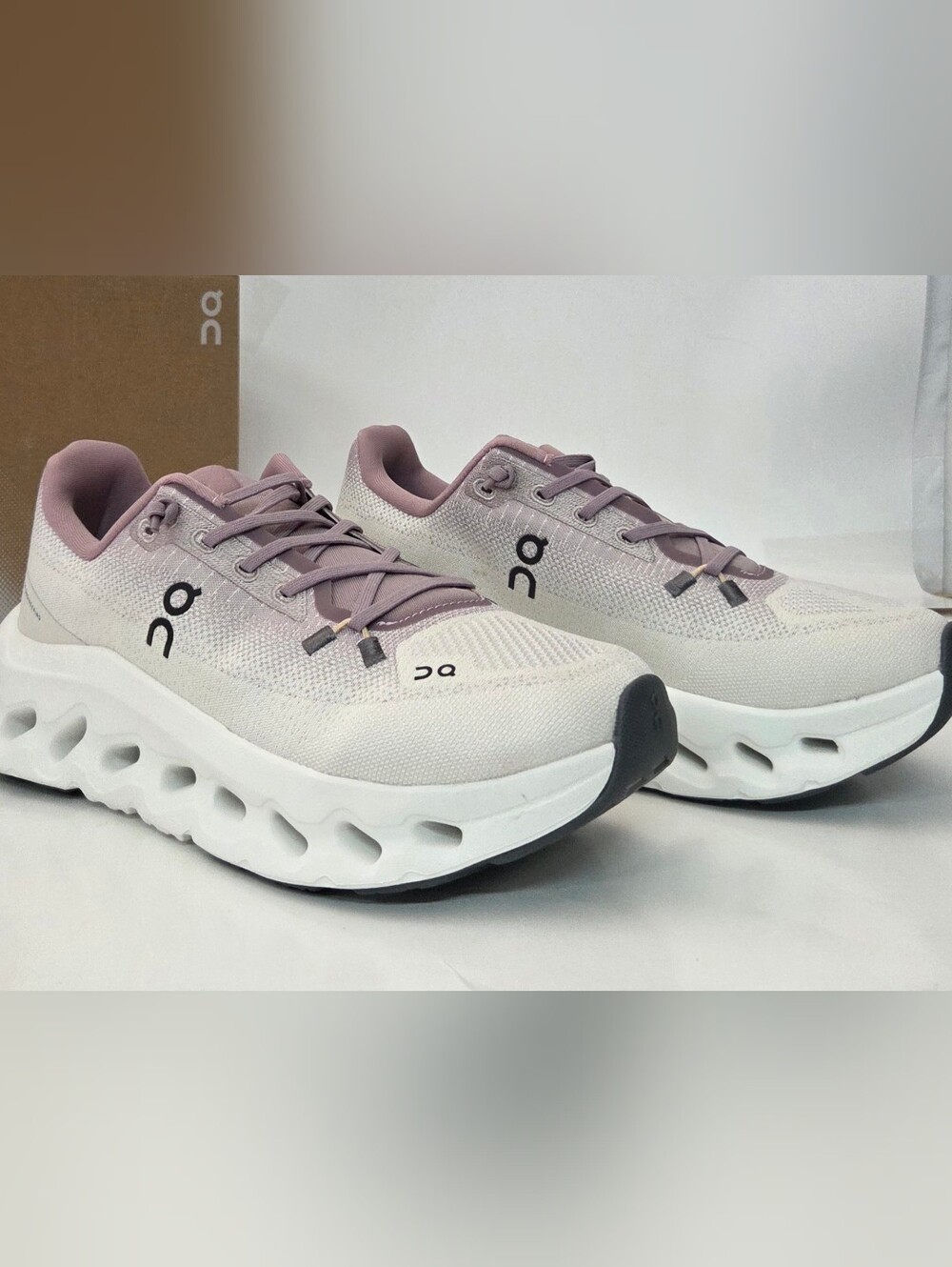 On Cloud Cloudtilt Womens Running/ Everyday Shoes Size 8 NEW!!